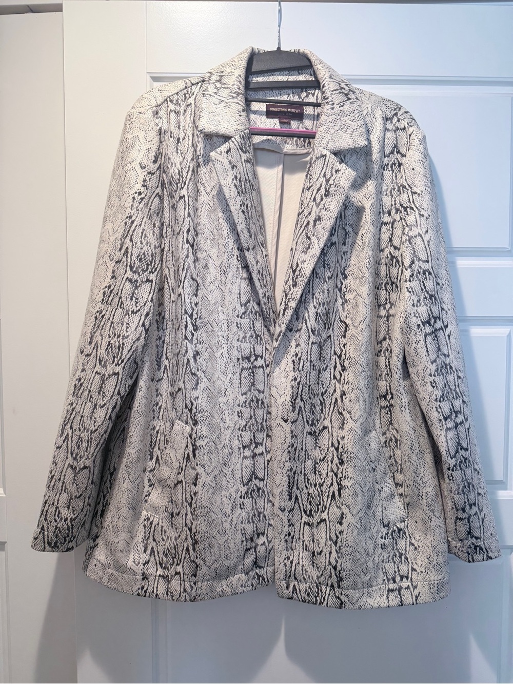 Johnston & Murphy Python Snake-Print Blazer in Cream and Black